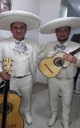 Mariachis en Medellín hoy disponibles para serenatas y eventos